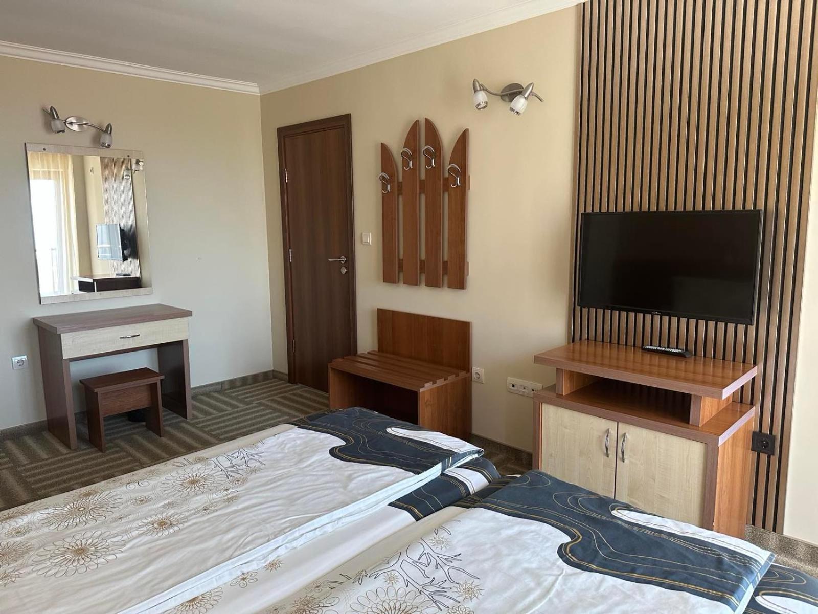 Family Hotel Radiana Sozopol Exterior photo