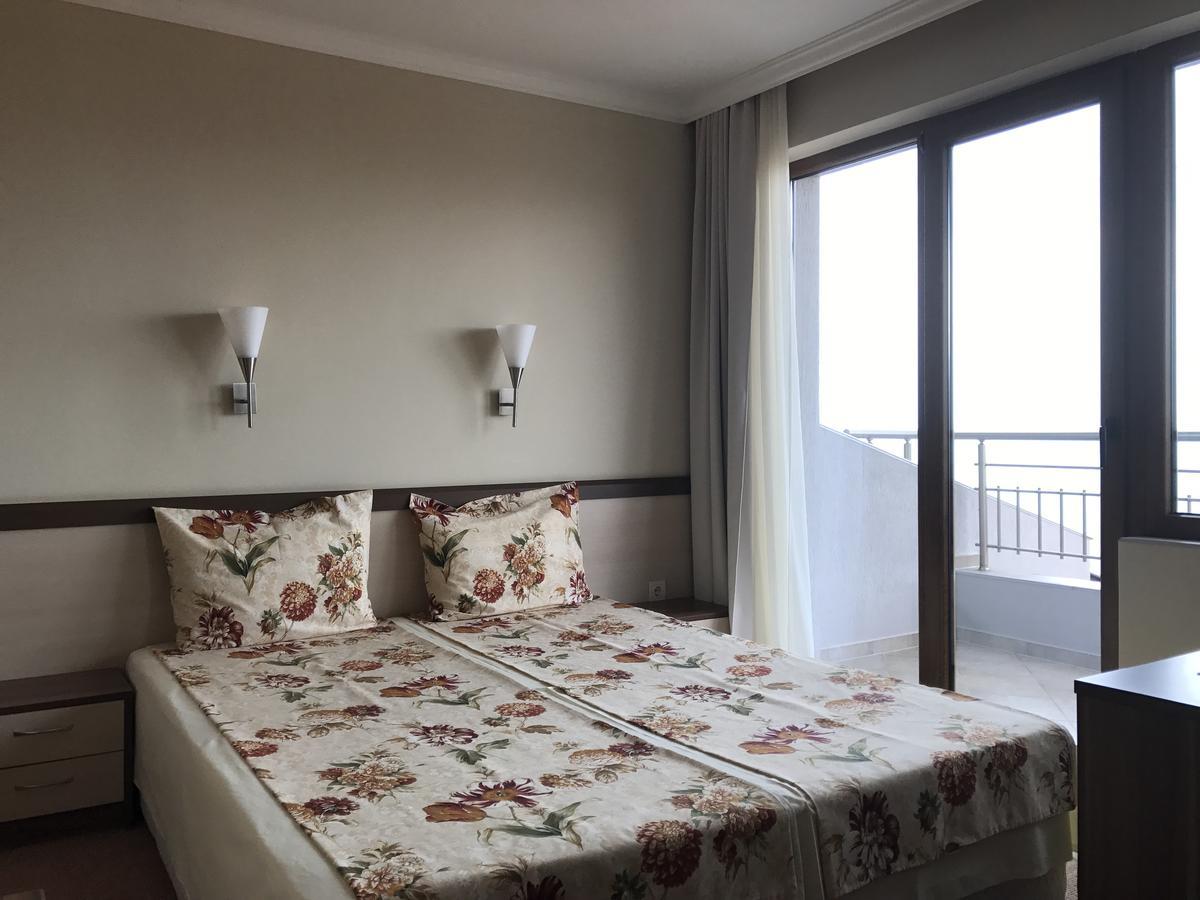 Family Hotel Radiana Sozopol Exterior photo