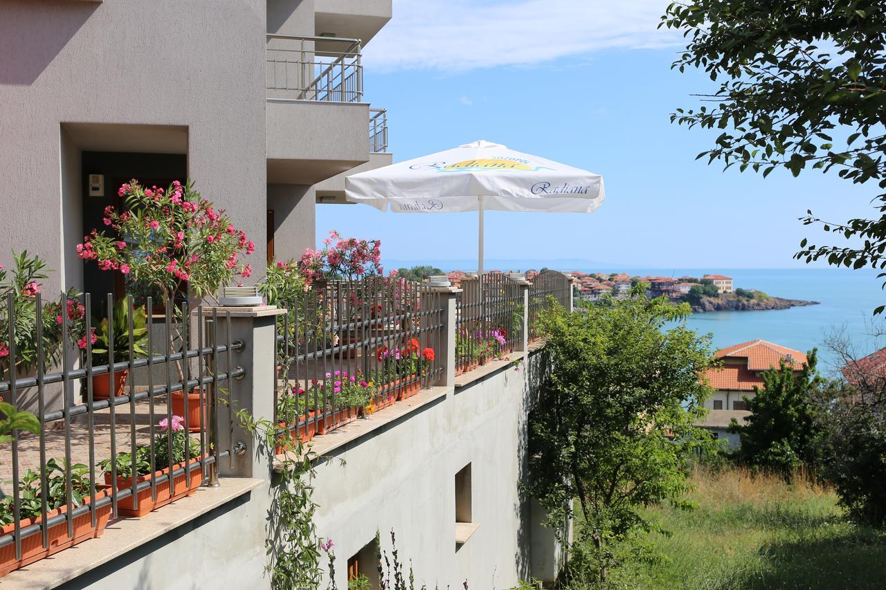 Family Hotel Radiana Sozopol Exterior photo
