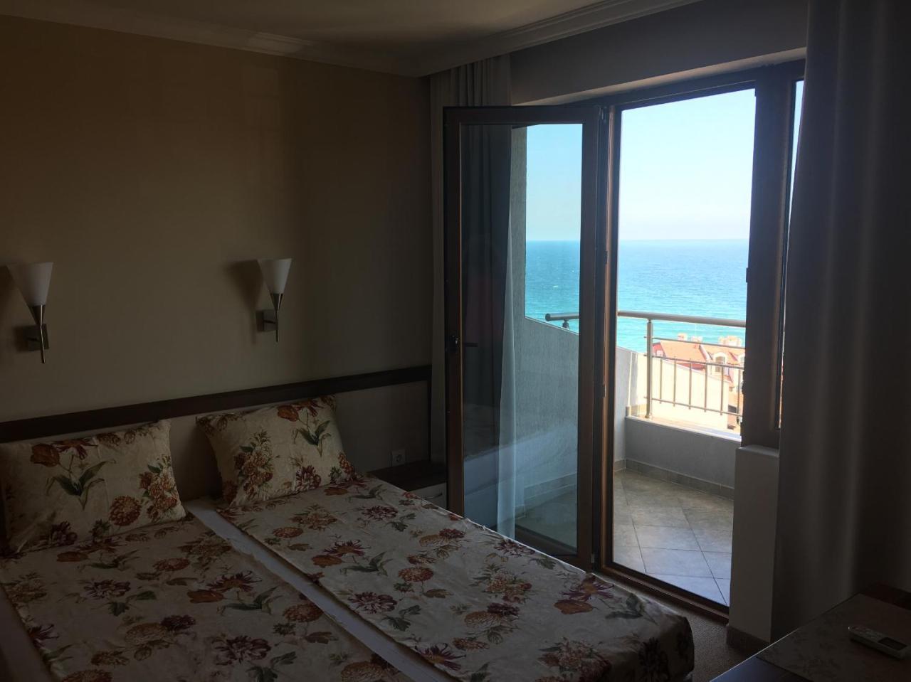Family Hotel Radiana Sozopol Exterior photo