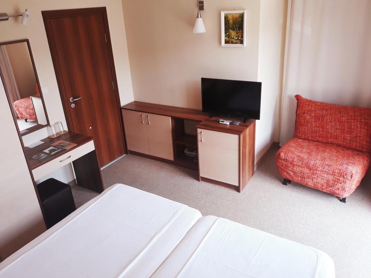 Family Hotel Radiana Sozopol Exterior photo