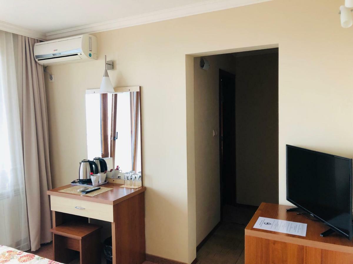 Family Hotel Radiana Sozopol Exterior photo